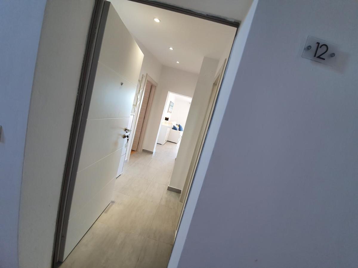 Comfortable Family Apt Iris 20M From Beach In Mandre Exterior photo