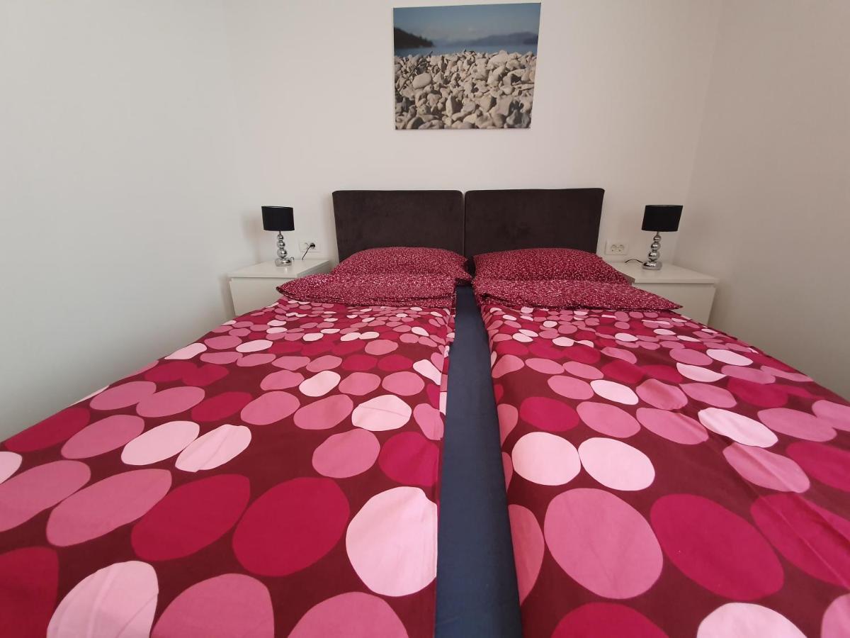 Comfortable Family Apt Iris 20M From Beach In Mandre Exterior photo