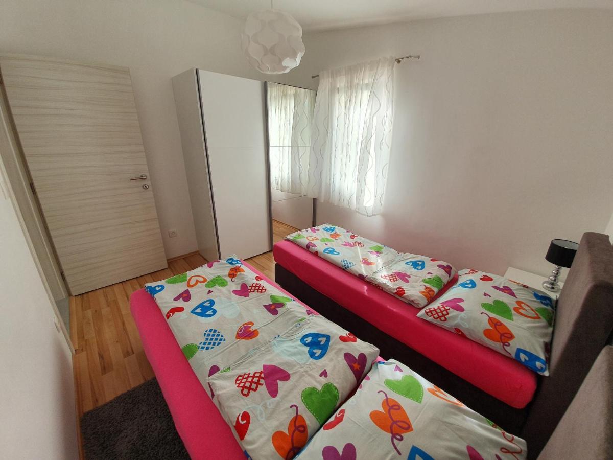 Comfortable Family Apt Iris 20M From Beach In Mandre Exterior photo